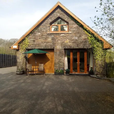 A Beautiful Countryside On Killarney Road Apartment *